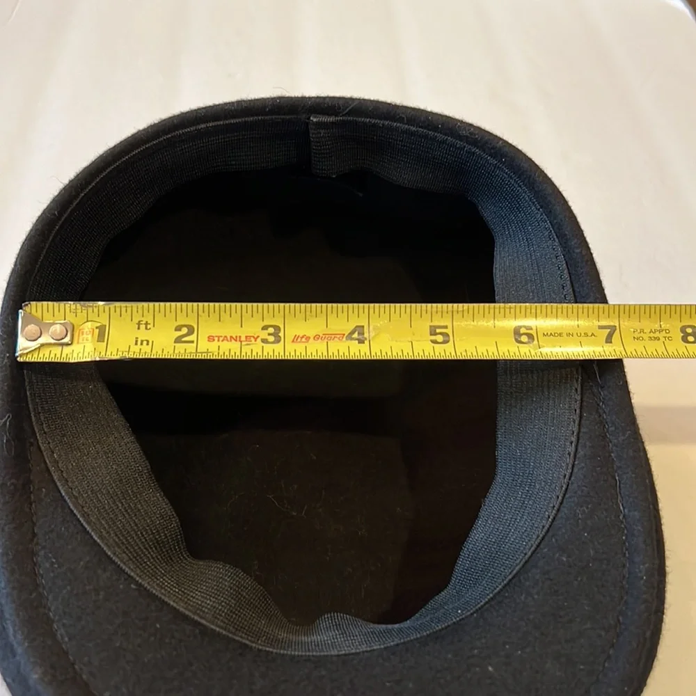 55 English flat cap 100% wool made in Italy color black like new